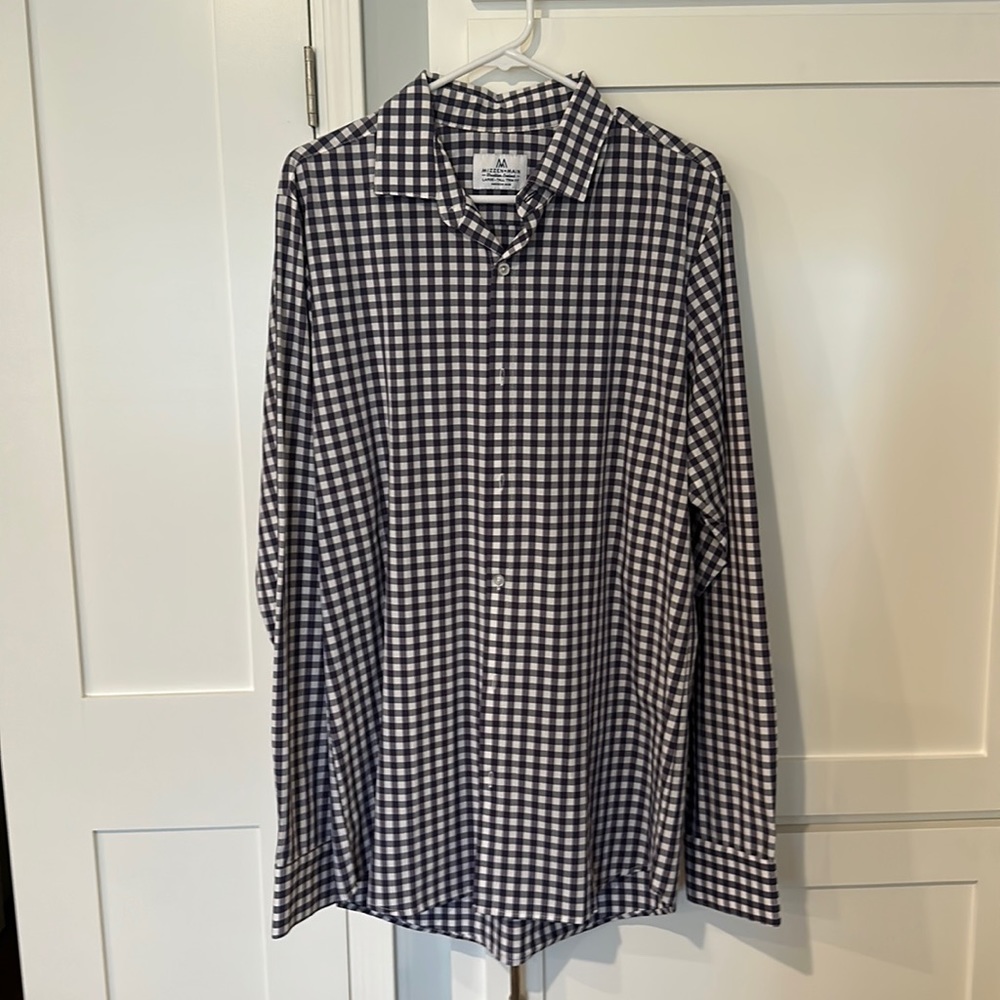 Mizzen & Main dress shirt. Large, trim, tall.